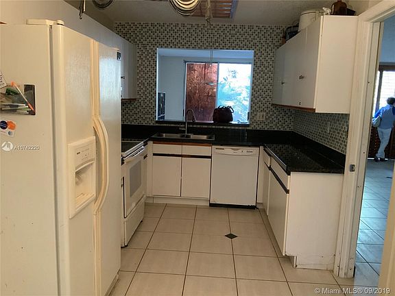 5th image of 10251 NW 46th St #0