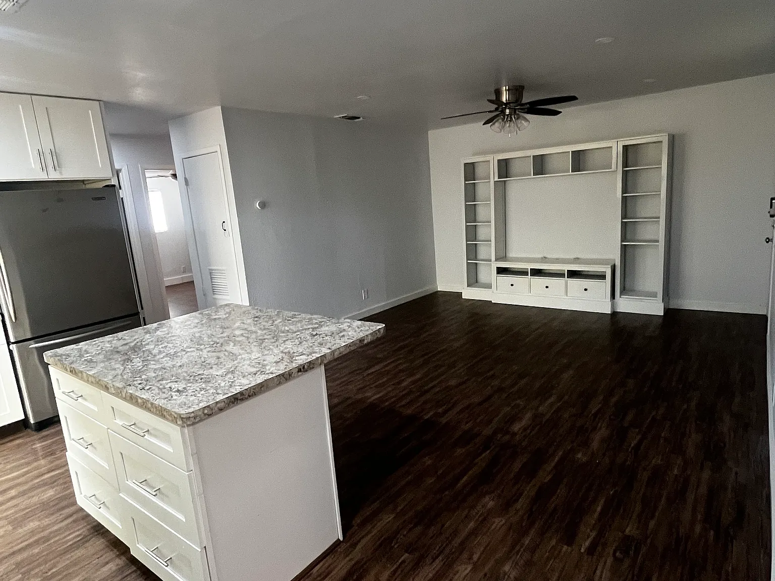 2 bed, 750 sqft, $1,300 — Photo 3