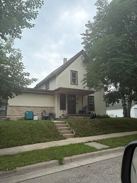 1st image of 117 E Walters STREET #119