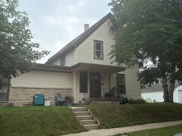 117 E Walters STREET #119, Port Washington, WI 53074