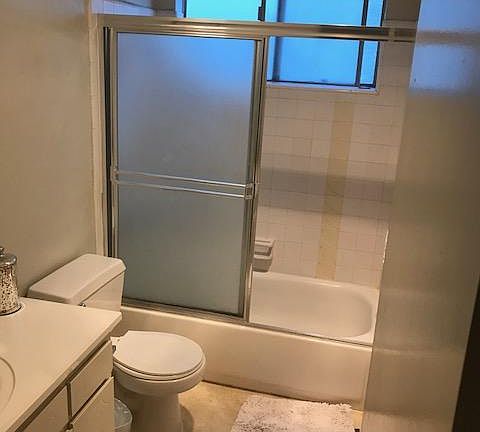 4th image of 2513 2nd St #103