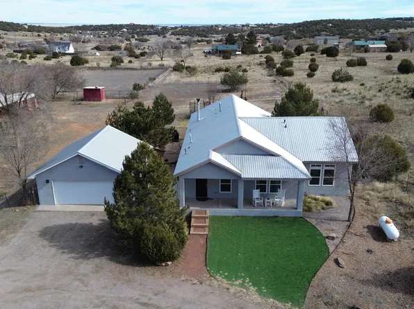 6 Zachary Ln, Edgewood, NM 87015