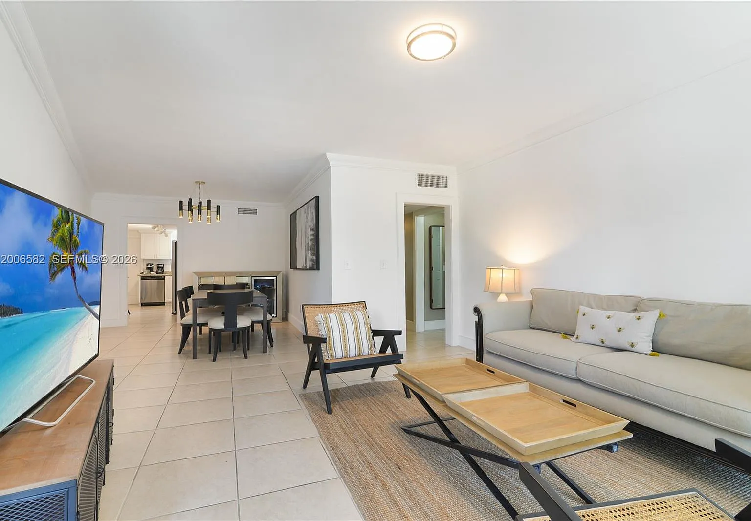 Evening Star Condo — Photo 2