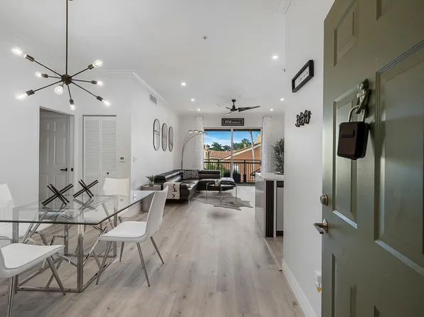 11730 Saint Andrews Pl APT 304, Wellington, FL 33414