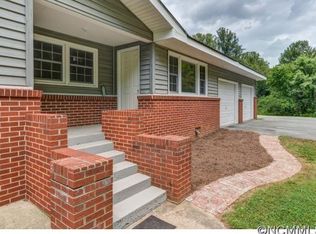 106 Morgan Cove Rd, Candler, NC 28715