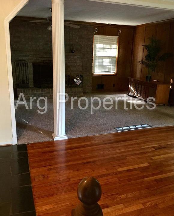 2nd image of 3877 Woodyhill Dr
