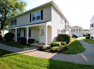 15 Heron Way N #15, Fairport, NY 14450