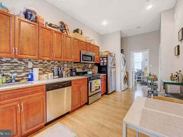 2452 Frankford Ave #2, Philadelphia, PA 19125