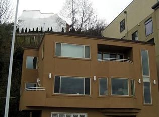 1663 Harbor Ave SW, Seattle, WA 98126