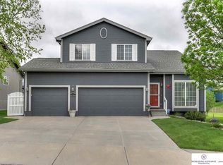 4702 N 162nd St, Omaha, NE 68116