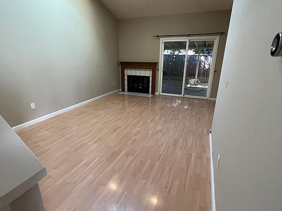 2nd image of 1295 Royal Crest Dr
