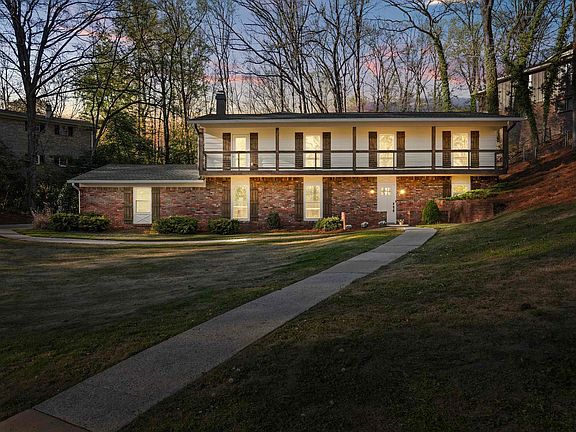 4th image of 1332 Southhall Rd