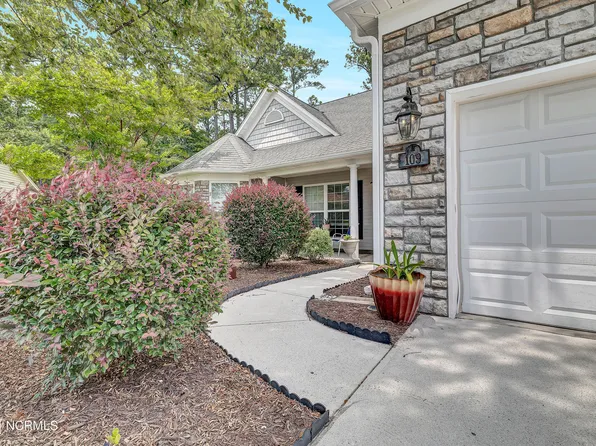 109 Bristle Cone Court, Hampstead, NC 28443