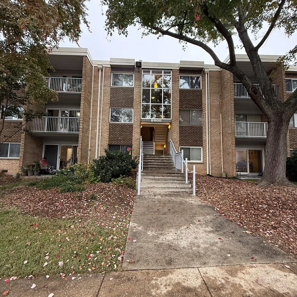 2900 Kings Chapel Rd — Photo 1
