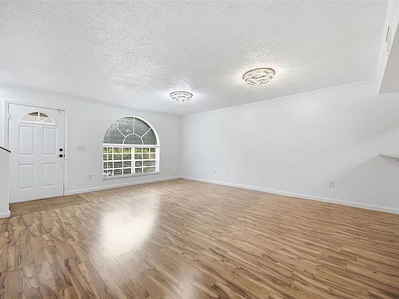 4th image of 601 BAINBRIDGE DRIVE