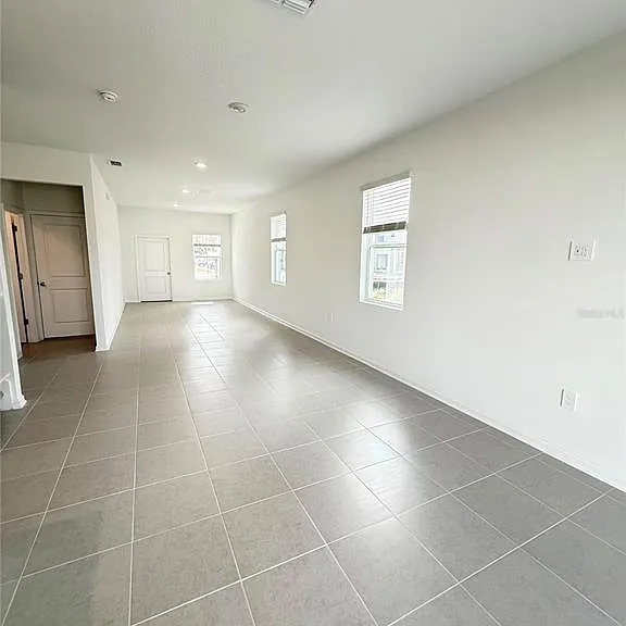 2747 Skyline Loop — Photo 9