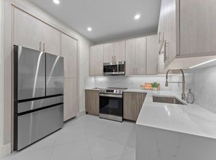 739 Saint Albans Dr, Boca Raton, FL 33486