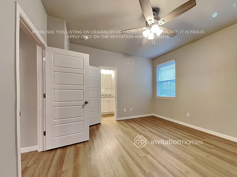1320 Liberty St — Photo 9