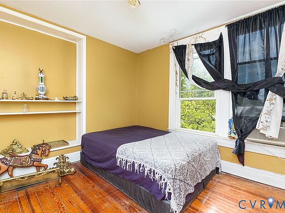 20th image of 1622 12th St