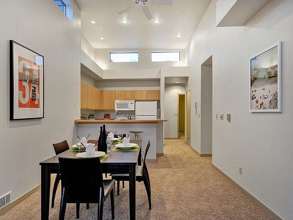 5th image of 600 Malden Ave E APT 304