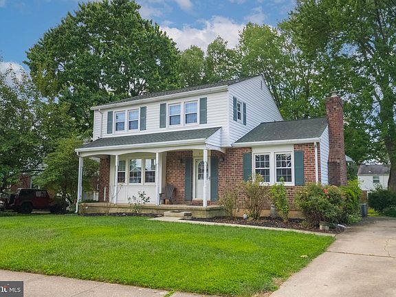 2nd image of 213 Princeton Ln