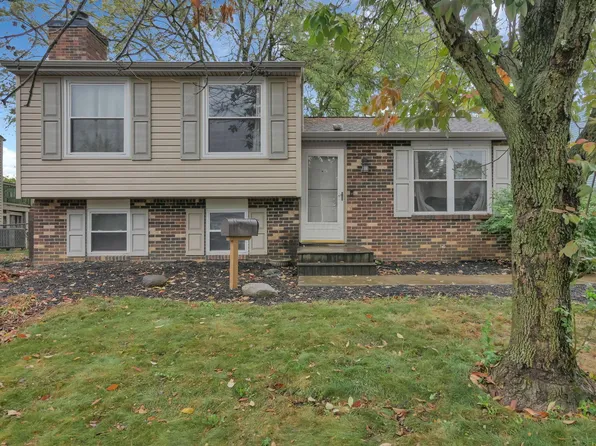 2272 Topaz Dr, Grove City, OH 43123