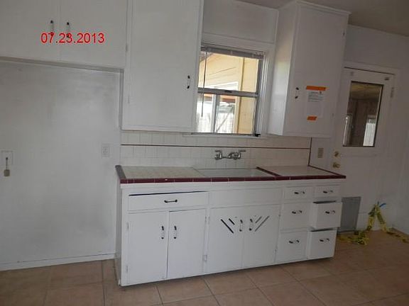 5th image of 1417 Sampson St