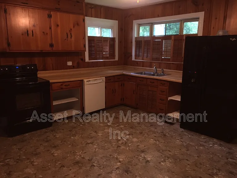 2033 Decatur Hwy — Photo 7