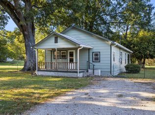 110 Bragg Ln, Chickamauga, GA 30707