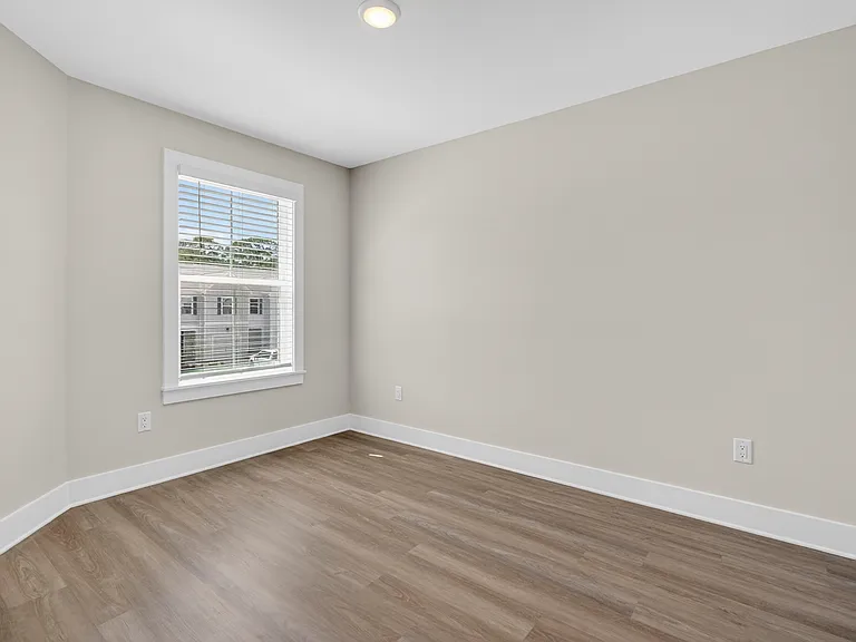 302 Cyan Ln — Photo 12
