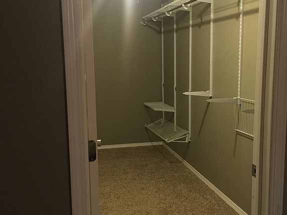 Walk in closet
