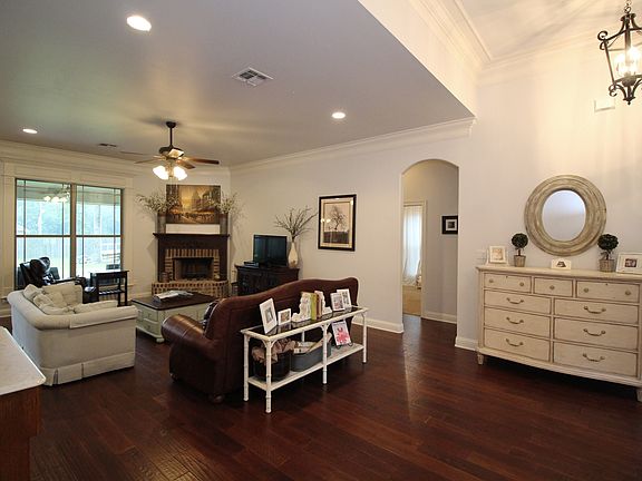 5th image of 228 Ramsey Dr