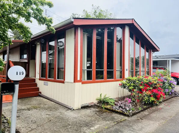 18485 SW Pacific Dr Unit 119, Tualatin, OR 97062