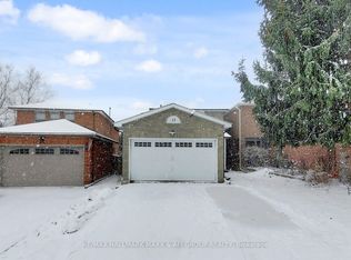 13 Don Head Village Blvd, Richmond Hill, ON L4C 7M3