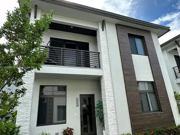 4339 NW 80th Ct, Doral, FL 33166