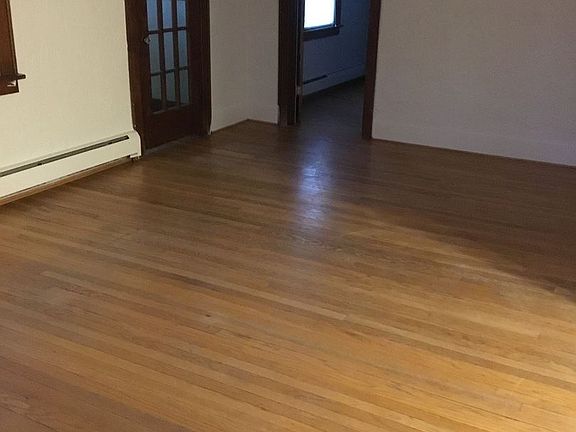 3rd image of 1611 Greenwood Ave