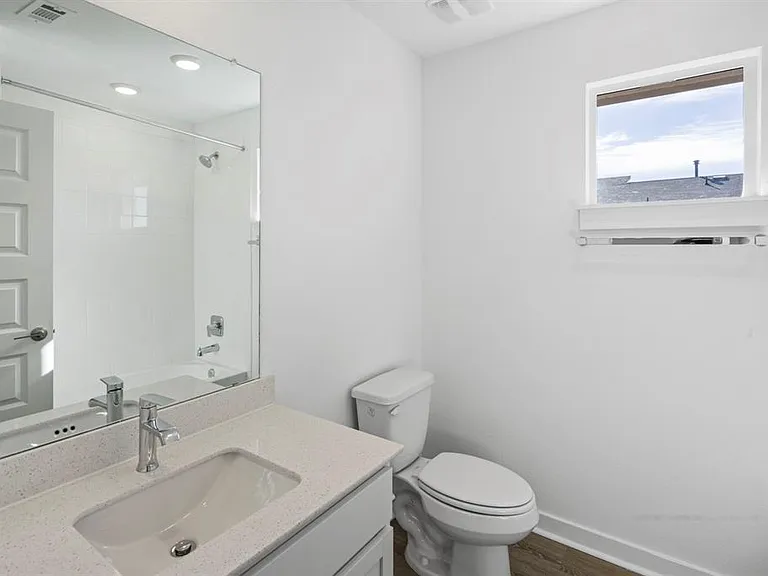 7911 Linda Michelle Ln — Photo 13
