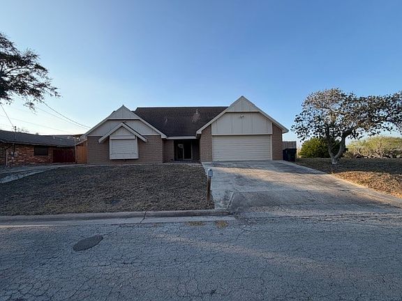 2nd image of 13729 River Forest Dr