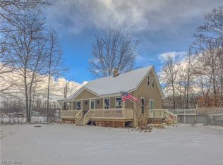 9436 N Girdle Rd, Middlefield, OH 44062