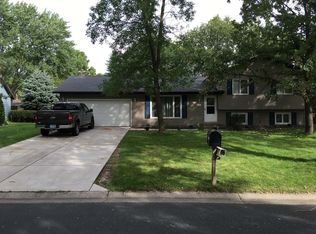 10221 Union Terrace Ln N, Maple Grove, MN 55369