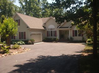 423 Yorktown Blvd, Locust Grove, VA 22508