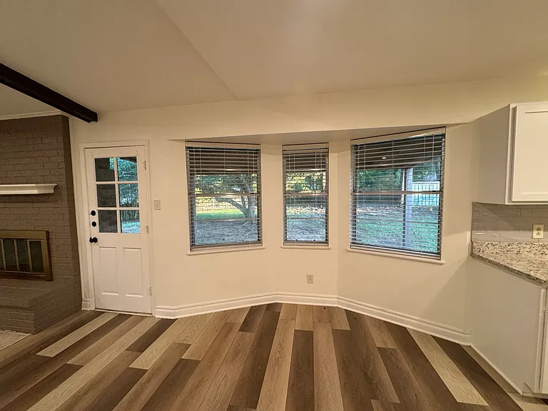 1302 Blueridge Pkwy — Photo 11