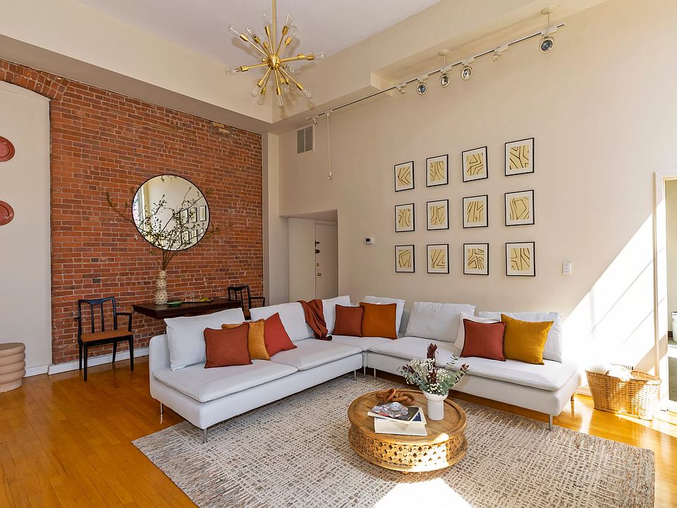 1st image of 174 Pacific St APT 1G