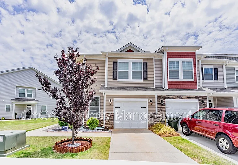 412 Yellow Fox Rd #1 — Photo 1