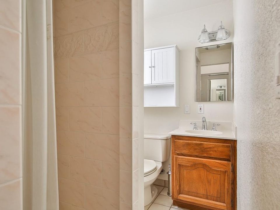 Bathroom in Casita