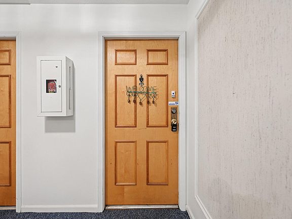 5th image of 1440 Slade Ave APT 301