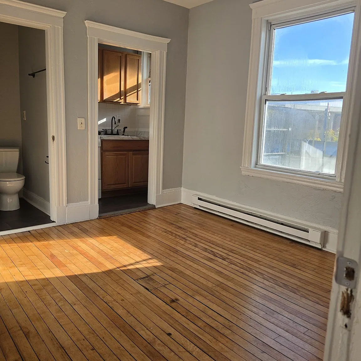 1 bed, 9999 sqft, $1,650 — Photo 3