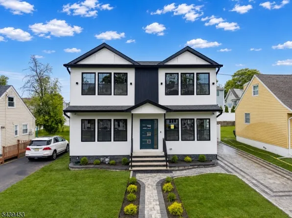 55 Long Hill Dr, Clifton City, NJ 07013