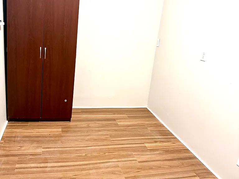 82 New York Ave #1 — Photo 10
