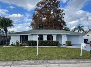 7531 Holly Lake Ln, New Port Richey, FL 34653